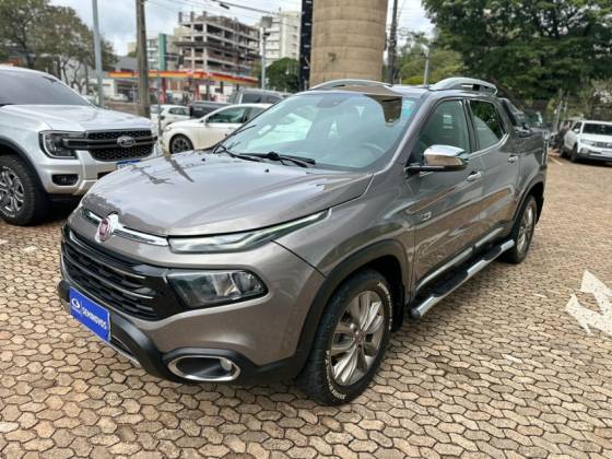 FIAT TORO 2.0 16V TURBO DIESEL RANCH 4WD AT9 FIAT TORO 2.0 16V TURBO DIESEL RANCH 4WD AT9